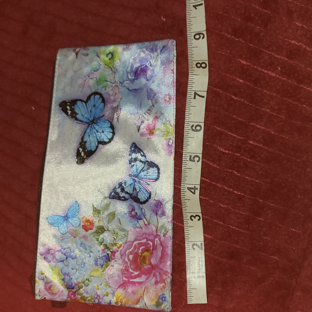 Gorgeous butterfly pouch wristlet bag - Picture 5 of 8